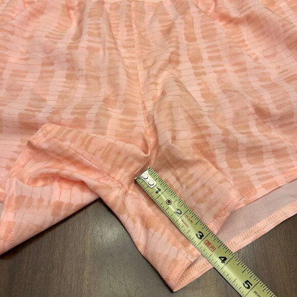 NWT Under Armour Women's Mileage Heatgear Printed Running Shorts Peach Size MD/M - Picture 11 of 14